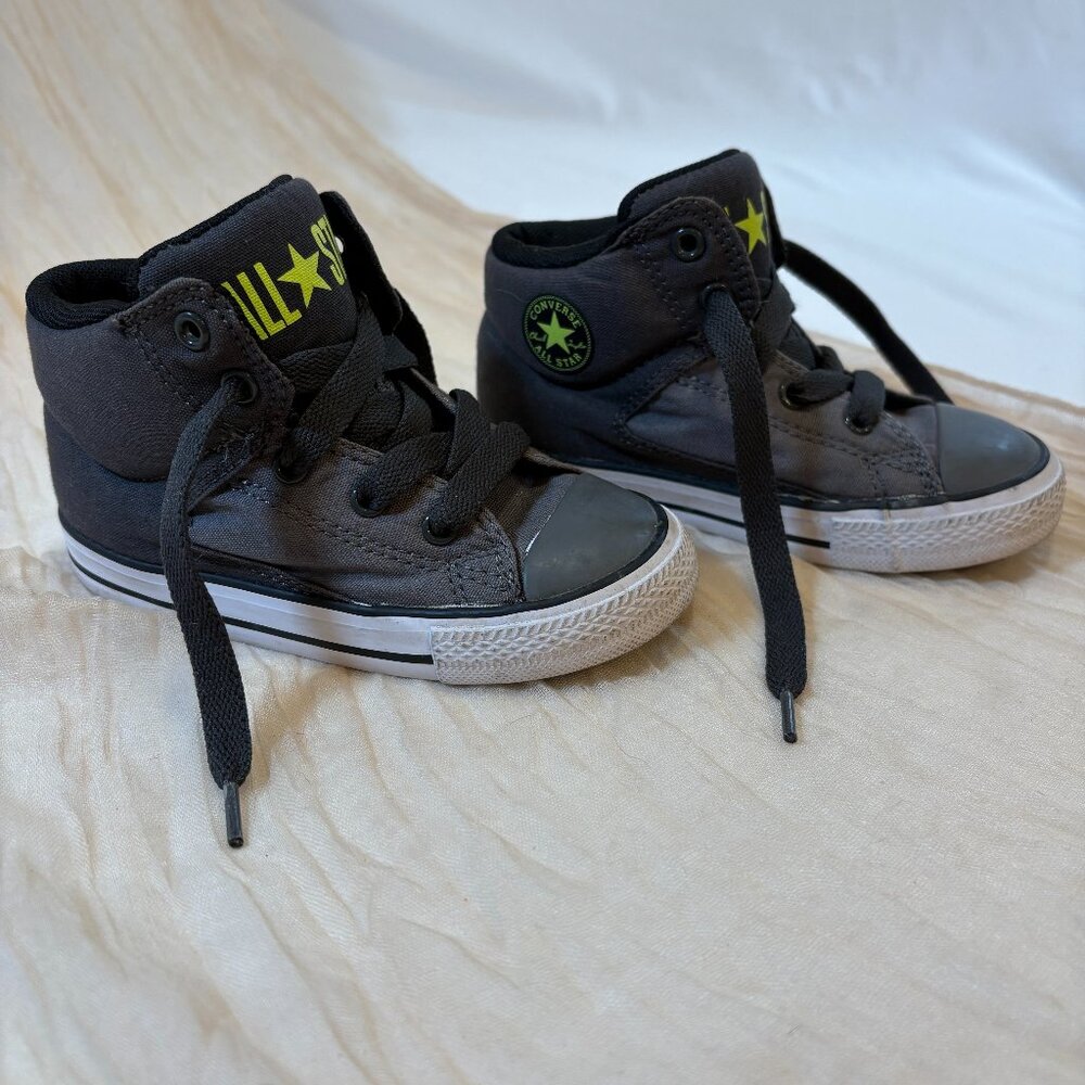 Unisex Kids' Black High-Top Sneakers with Neon Green Star Detail